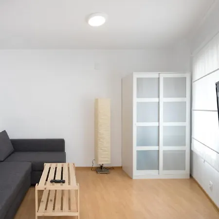 Lejlighed Flat Near The And Center Of 